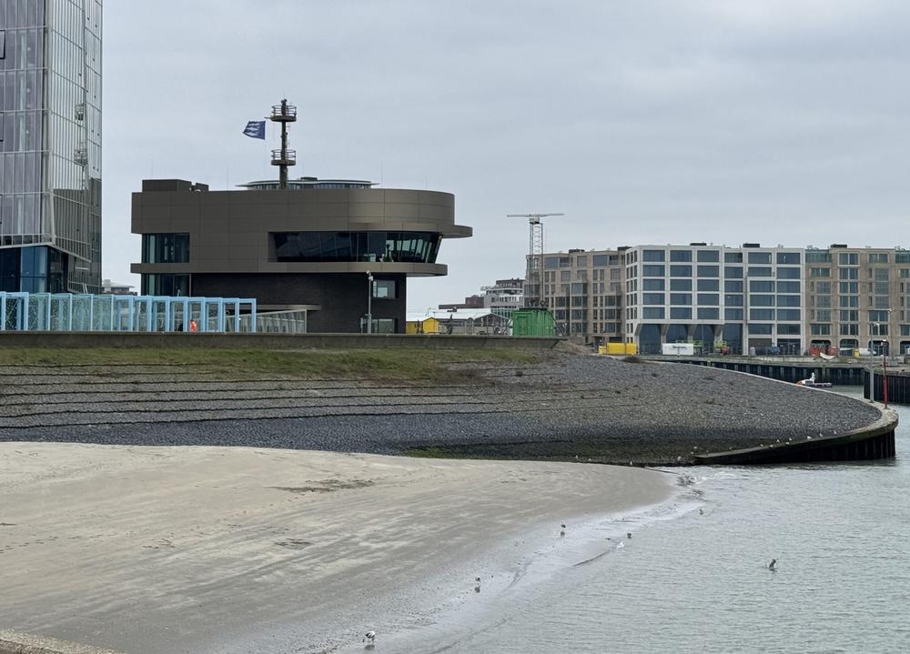 Nieuw havenbedrijf en bediencentrale is zenuwcentrum aan zee: "Mooiste uitzicht van Scheveningen"